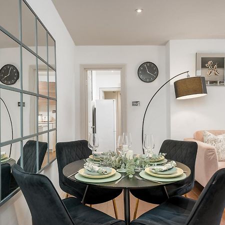דירות לונדון Niru Experience Hidden Gem In Chelsea 2Bd 2Ba מראה חיצוני תמונה