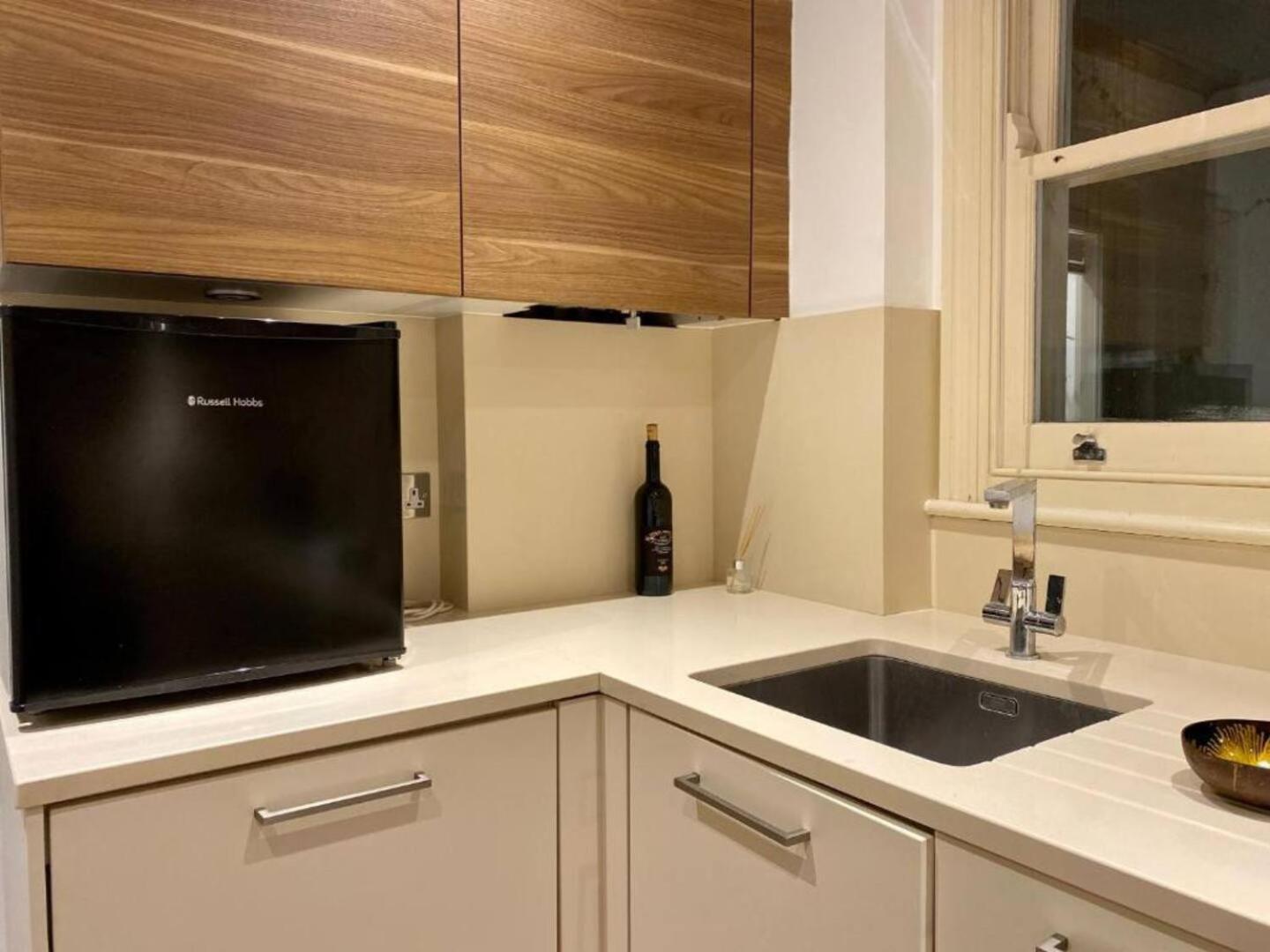 דירות לונדון Niru Experience Hidden Gem In Chelsea 2Bd 2Ba מראה חיצוני תמונה