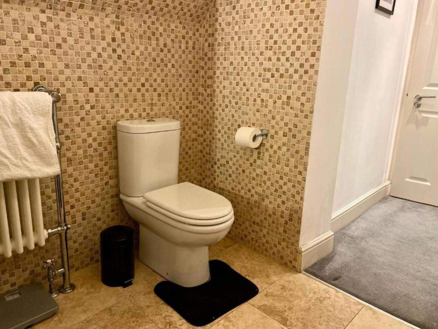 דירות לונדון Niru Experience Hidden Gem In Chelsea 2Bd 2Ba מראה חיצוני תמונה