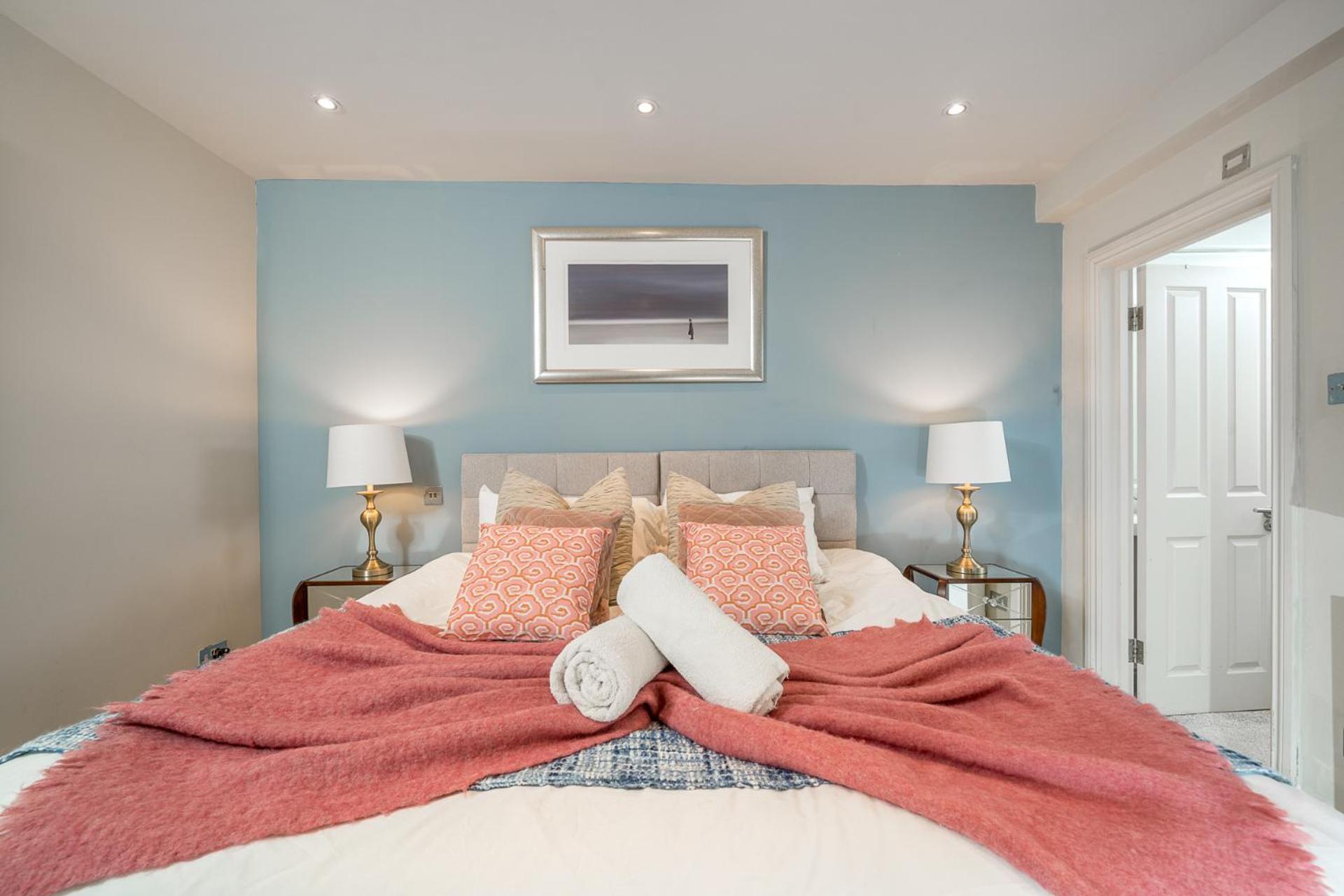 דירות לונדון Niru Experience Hidden Gem In Chelsea 2Bd 2Ba מראה חיצוני תמונה