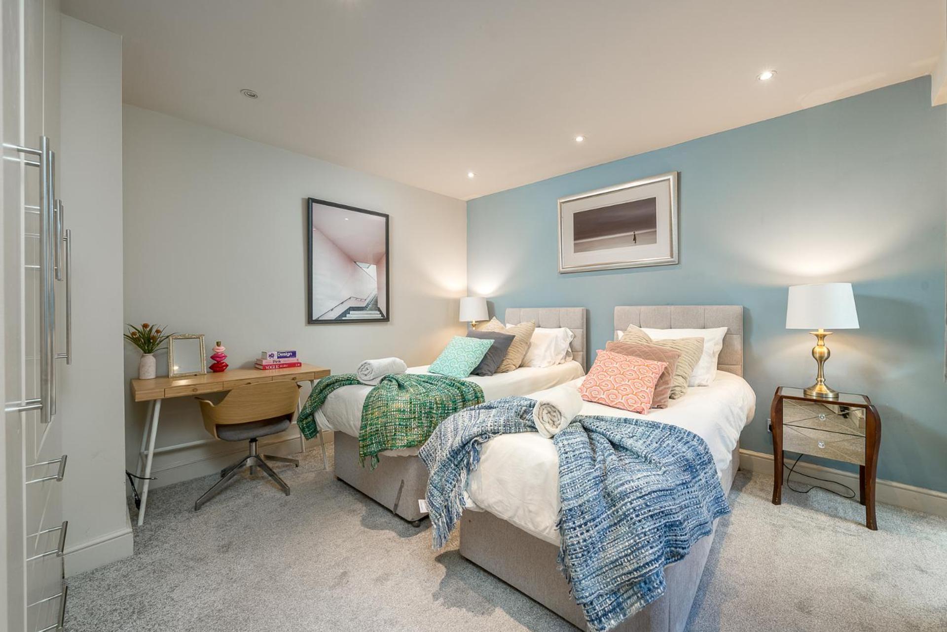 דירות לונדון Niru Experience Hidden Gem In Chelsea 2Bd 2Ba מראה חיצוני תמונה